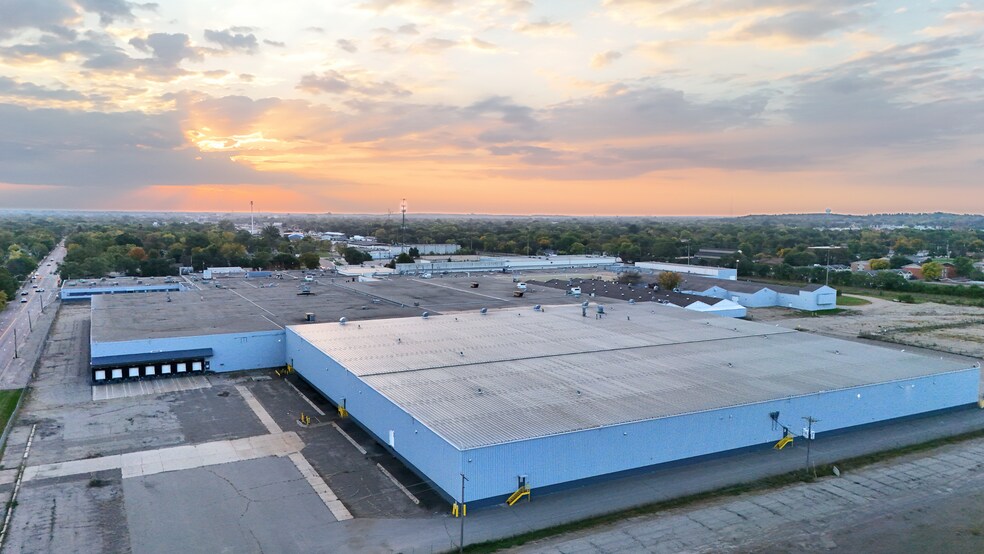 701 33rd Ave N, Saint Cloud, MN à vendre - Photo de l’immeuble – Image 2 sur 25