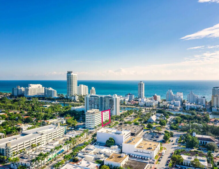 301 Arthur Godfrey Rd, Miami Beach, FL à louer - Photo de l’immeuble – Image 2 sur 5