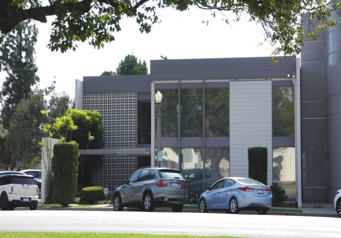 2100 Huntington Dr, San Marino, CA à louer - Photo de l’immeuble – Image 3 sur 7