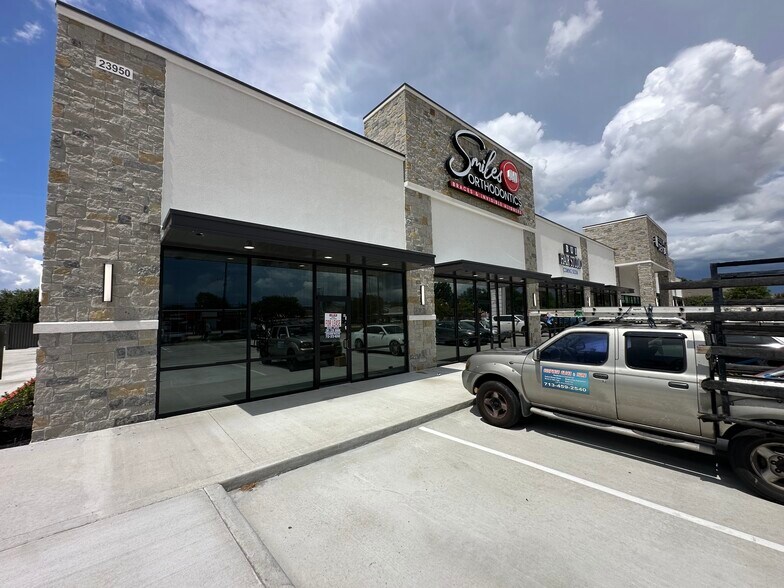 23950 Franz Rd, Katy, TX à louer - Photo de l’immeuble – Image 3 sur 19