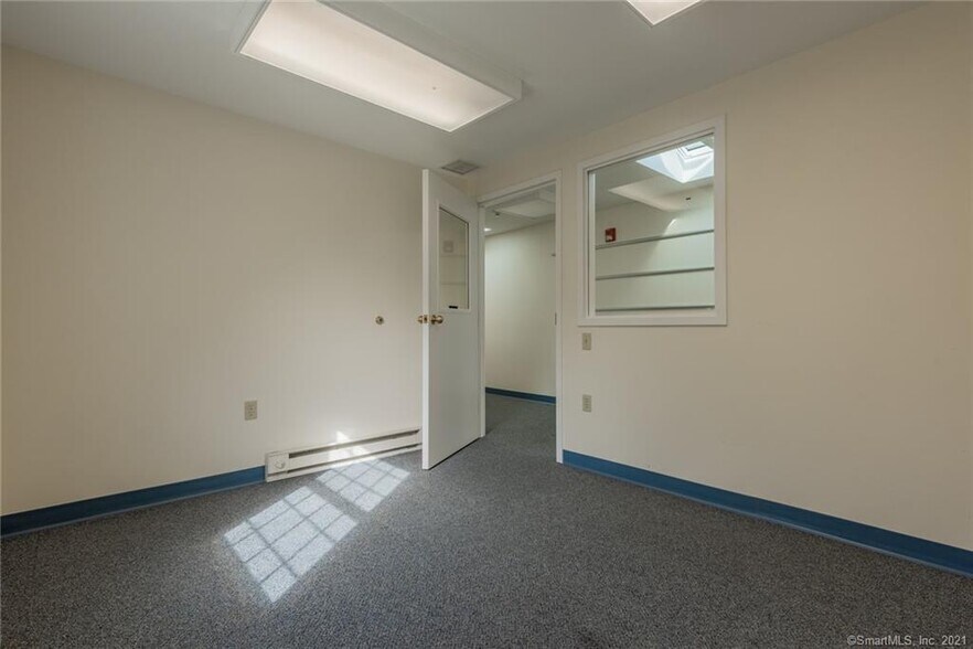 10 Bokum Rd, Essex, CT à louer - Photo de l’immeuble – Image 3 sur 42