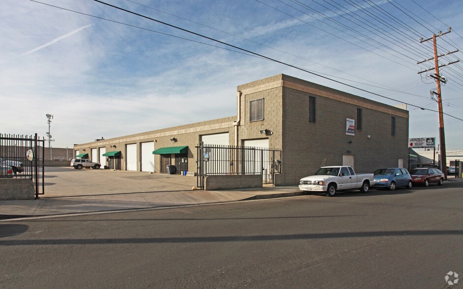 13152 Raymer St, North Hollywood, CA à louer - Photo principale – Image 1 sur 6