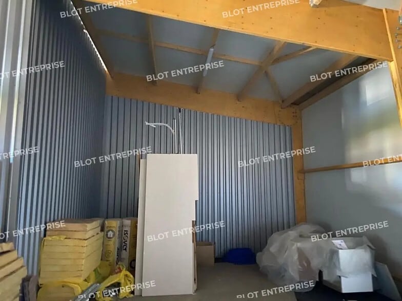 Local d’activités dans Bain-de-Bretagne à louer - Photo intérieure – Image 3 sur 5