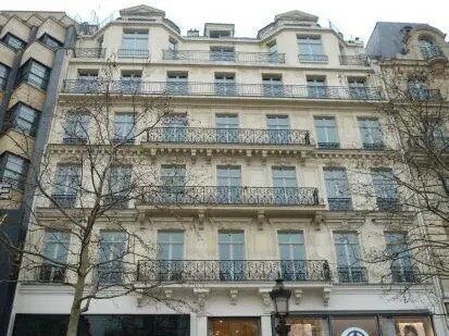 Bureau dans Paris à louer - Photo de l’immeuble – Image 1 sur 7