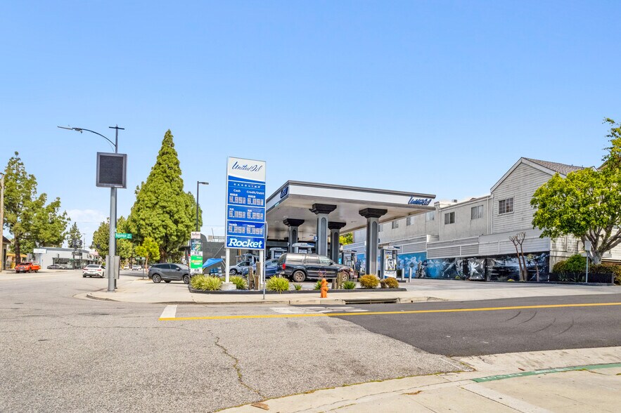 250 S Glenoaks Blvd, Burbank, CA à vendre - Photo de l’immeuble – Image 2 sur 12