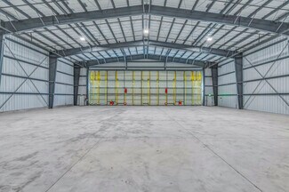 Plus de détails pour 1600 Airport Rd, Monterey, CA - Spécialisé à vendre