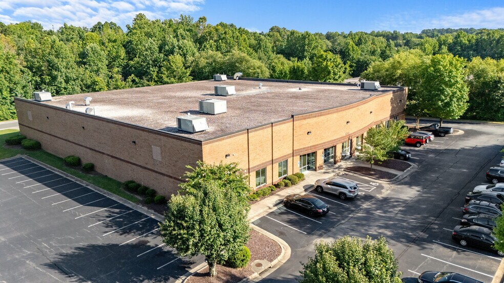 4310 Waterleaf Ct, Greensboro, NC à vendre - Aérien – Image 2 sur 6