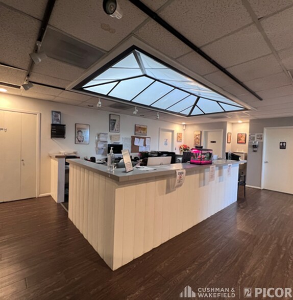 2819 E Broadway Blvd, Tucson, AZ à vendre - Photo de l’immeuble – Image 3 sur 7
