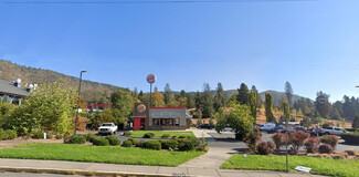 Plus de détails pour 1835 NE 7th St, Grants Pass, OR - Local commercial à louer