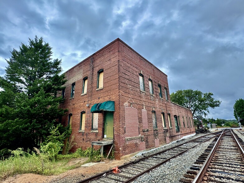 220 N Gadberry St, Union, SC à louer - Photo de l’immeuble – Image 3 sur 11