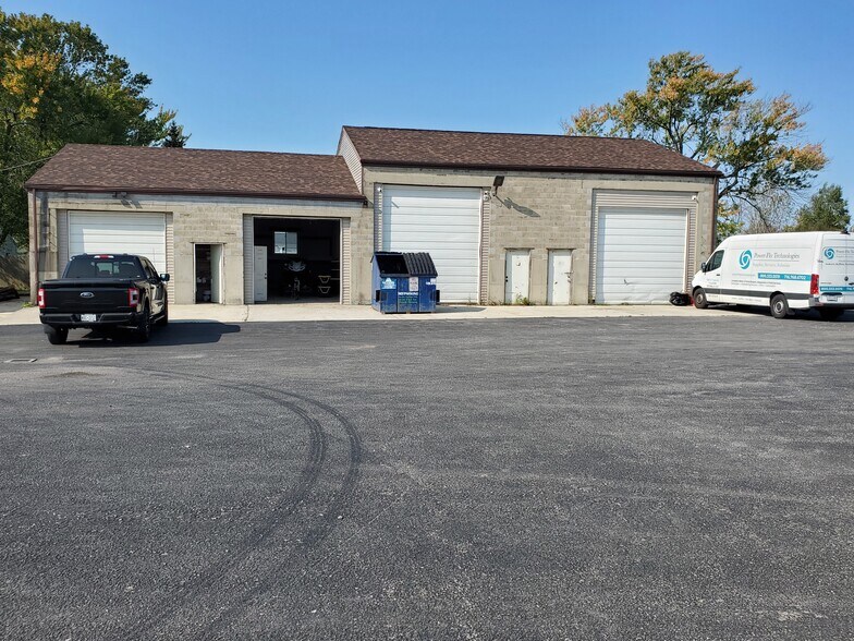 2121 Lockport Rd, Niagara Falls, NY à louer - Photo de l’immeuble – Image 2 sur 4