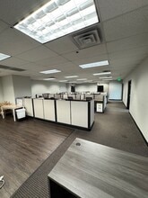 12244 S Business Park Dr, Draper, UT à louer Photo de l’immeuble– Image 1 sur 5