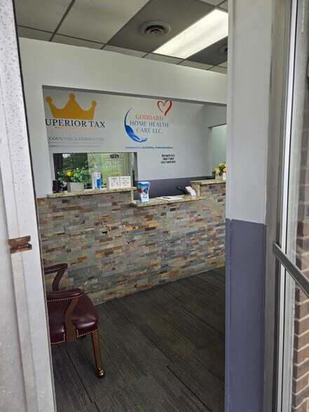 1103-1105 Sunset Rd, Burlington, NJ à louer - Photo de l’immeuble – Image 3 sur 8