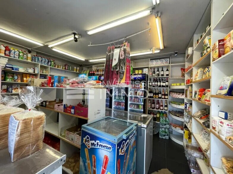 Local commercial dans Melun à vendre - Photo de l’immeuble – Image 3 sur 4
