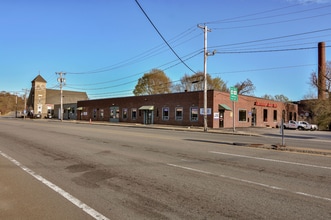 31 1st St, Lowell, MA à louer Photo intérieure– Image 2 sur 14