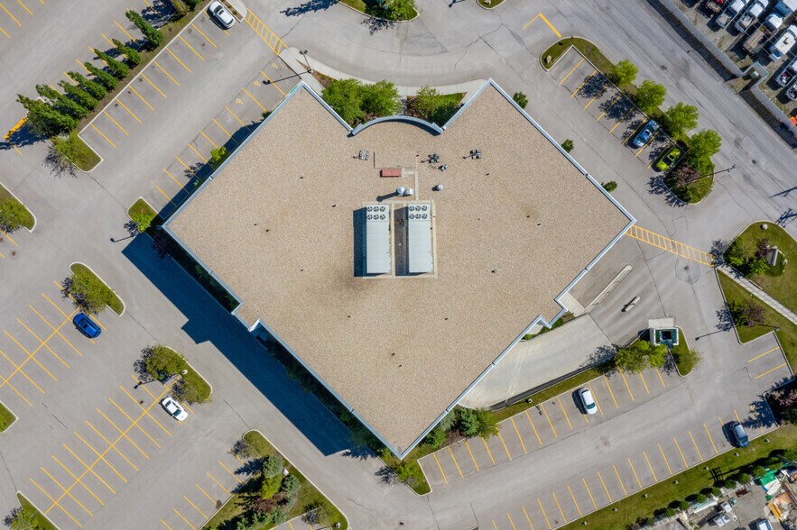 6835 Railway St SE, Calgary, AB à louer - Aérien – Image 3 sur 15