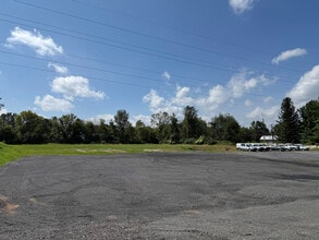 5897 Colony Dr, Bethlehem, PA à louer Photo intérieure– Image 2 sur 2