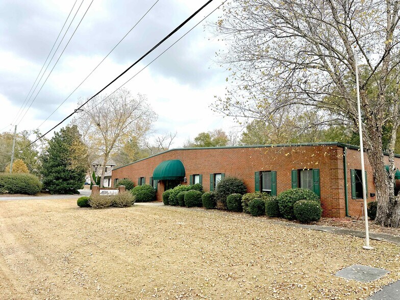 6801 Lee Road 54, Auburn, AL à louer - Photo de l’immeuble – Image 2 sur 3