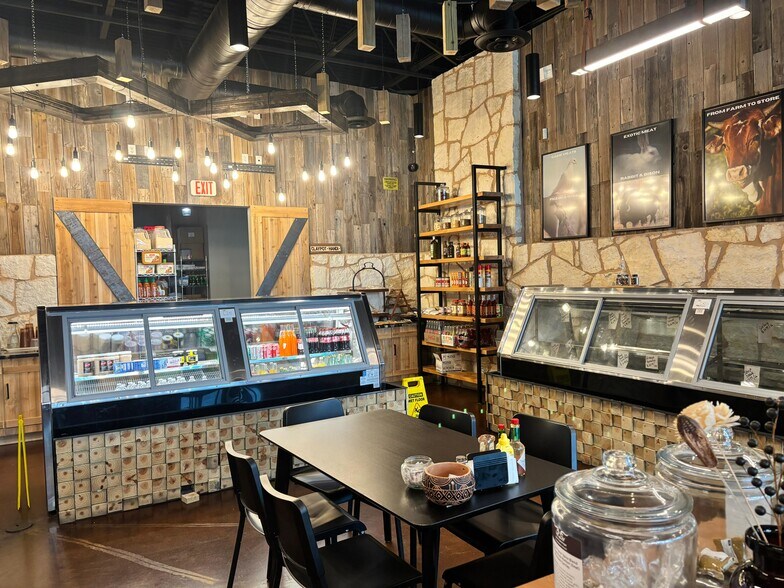 13920 W Ronald Reagan Blvd, Leander, TX à louer - Photo de l’immeuble – Image 3 sur 11