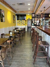 Local commercial dans Parla, Madrid à louer Photo intérieure– Image 2 sur 6