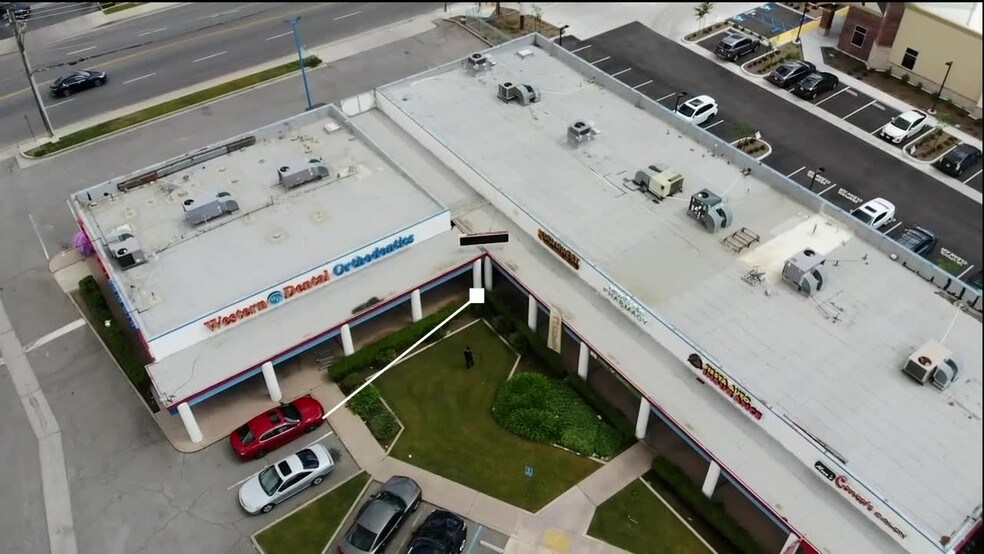 4405-4437 Ming Ave, Bakersfield, CA à louer - Vidéo sur l’annonce professionnelle – Image 2 sur 9
