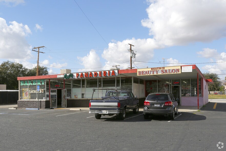 421 Iowa Ave, Riverside, CA à vendre - Photo de l’immeuble – Image 2 sur 11