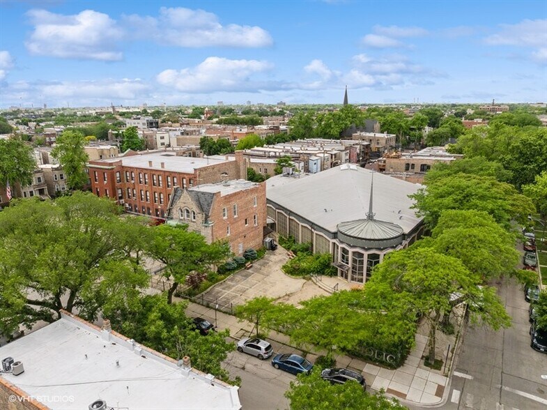 2501 W Thomas St, Chicago, IL à vendre - Photo de l’immeuble – Image 1 sur 8