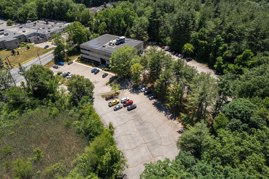 526 Main St, Acton, MA à louer - Photo de l’immeuble – Image 2 sur 17