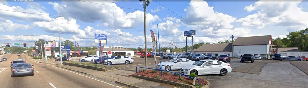 1300 Delaware Ave, Mccomb, MS à vendre - Photo de l’immeuble – Image 3 sur 9