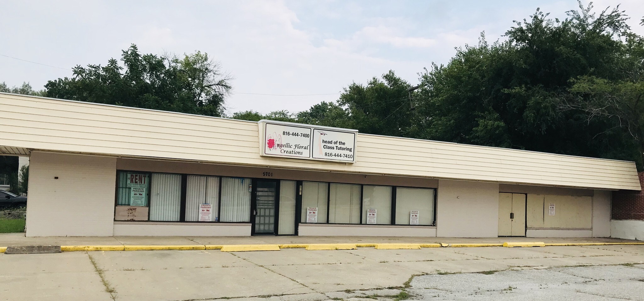5701-5707 Troost Ave, Kansas City, MO à louer Photo principale– Image 1 sur 6