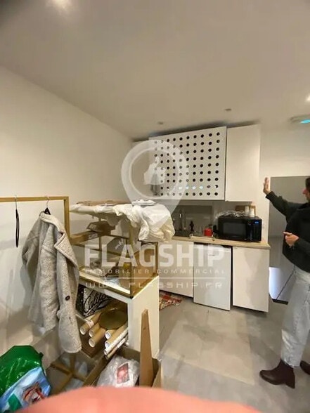 Local commercial dans Levallois-Perret à louer - Photo de l’immeuble – Image 2 sur 3
