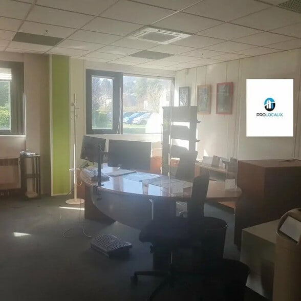 Bureau dans Seyssinet-Pariset à vendre - Photo de l’immeuble – Image 3 sur 24