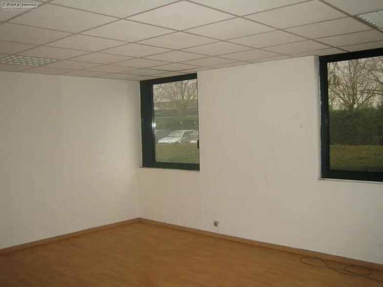 Industriel/Logistique dans Villepinte à louer - Photo de l’immeuble – Image 2 sur 18