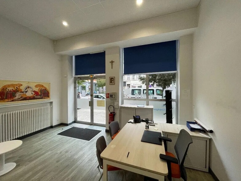 Local commercial dans Villeurbanne à louer - Photo intérieure – Image 2 sur 6