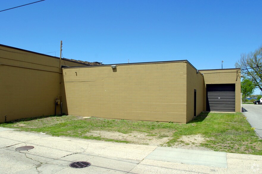609-625 W Western Ave, Muskegon, MI à vendre - Photo de l’immeuble – Image 3 sur 4
