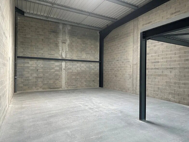 Local commercial dans Pléchâtel à vendre - Photo de l’immeuble – Image 3 sur 6