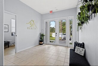 1868 Highland Oaks Blvd, Lutz, FL à louer Photo intérieure– Image 1 sur 6