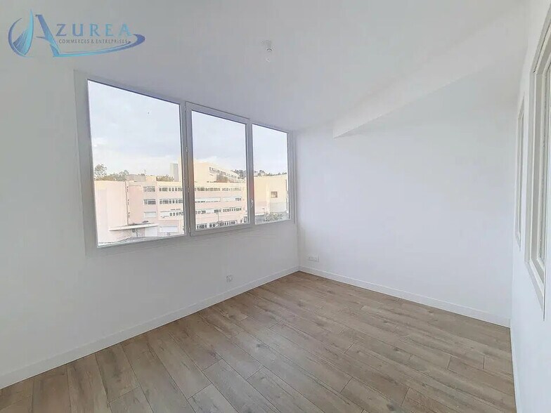 Bureau dans Nice à vendre - Photo de l’immeuble – Image 2 sur 6