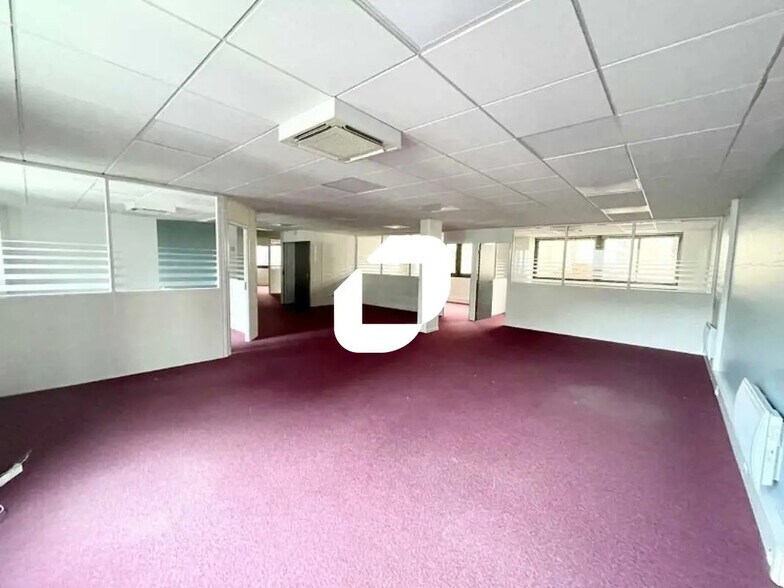 Bureau dans Boulogne-Billancourt à louer - Photo de l’immeuble – Image 3 sur 10