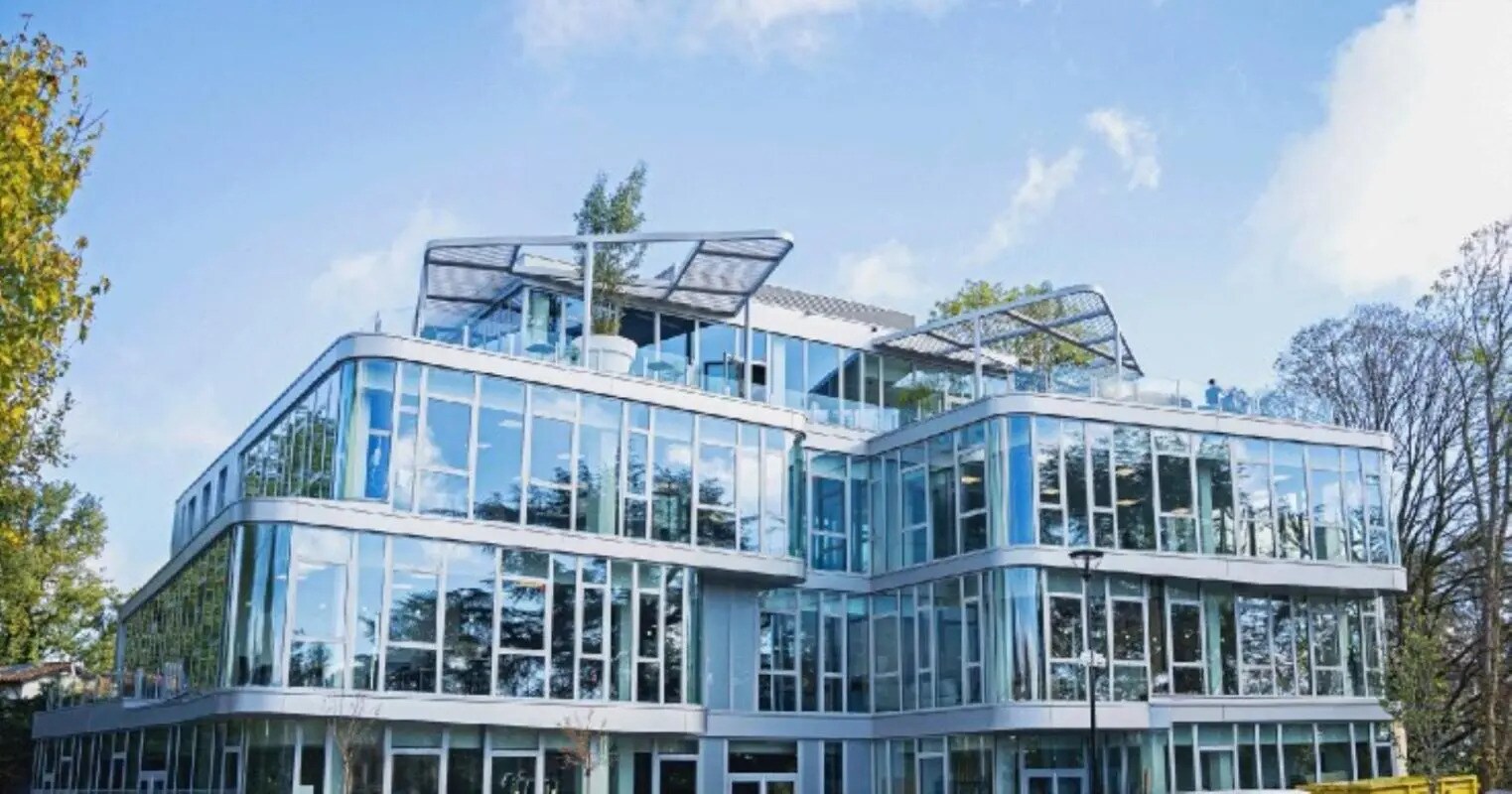 44 Sentier Du Bois Des Côtes, Limonest à louer Photo de l’immeuble– Image 1 sur 10