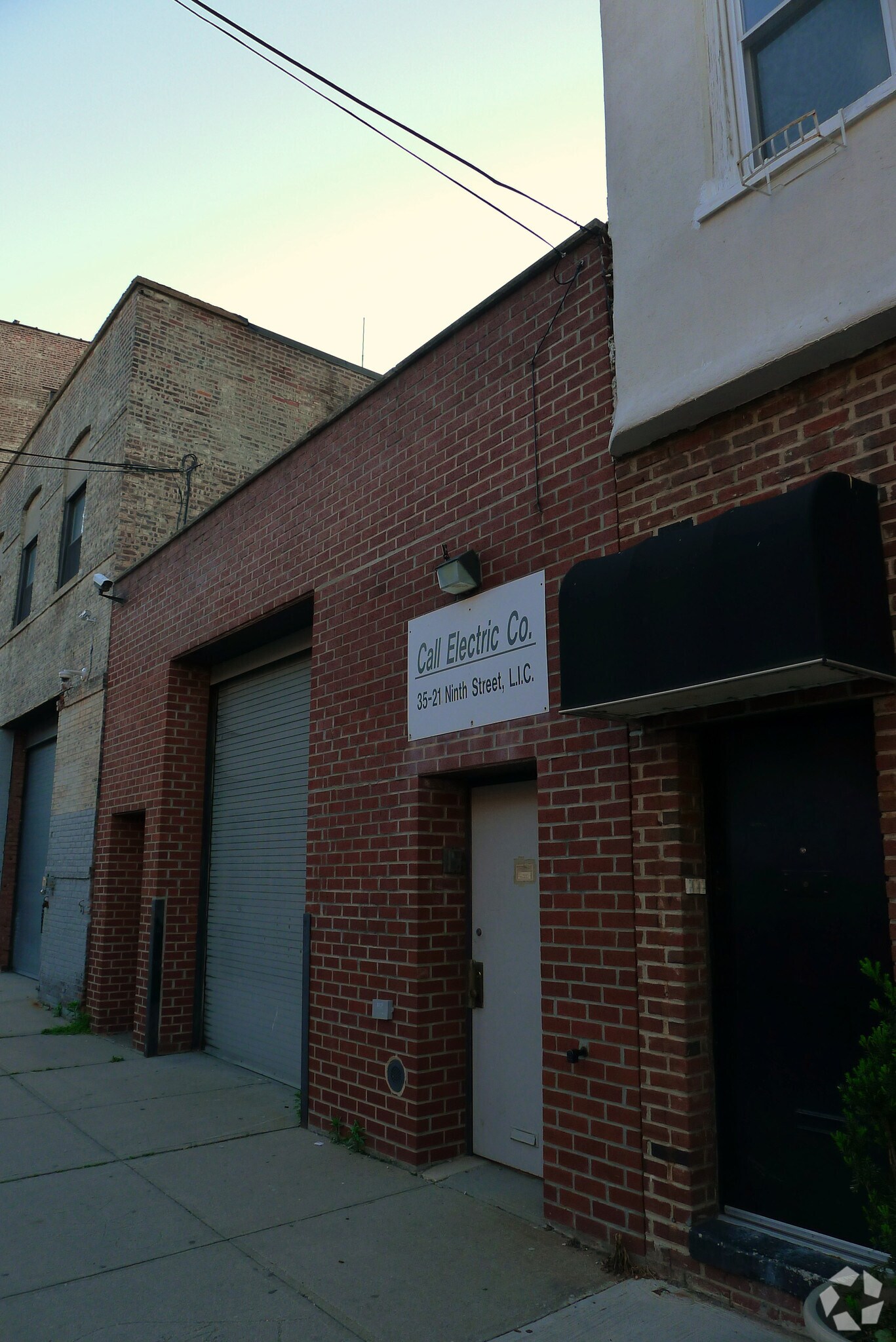 3521 Ninth St, Long Island City, NY à vendre Photo principale– Image 1 sur 4