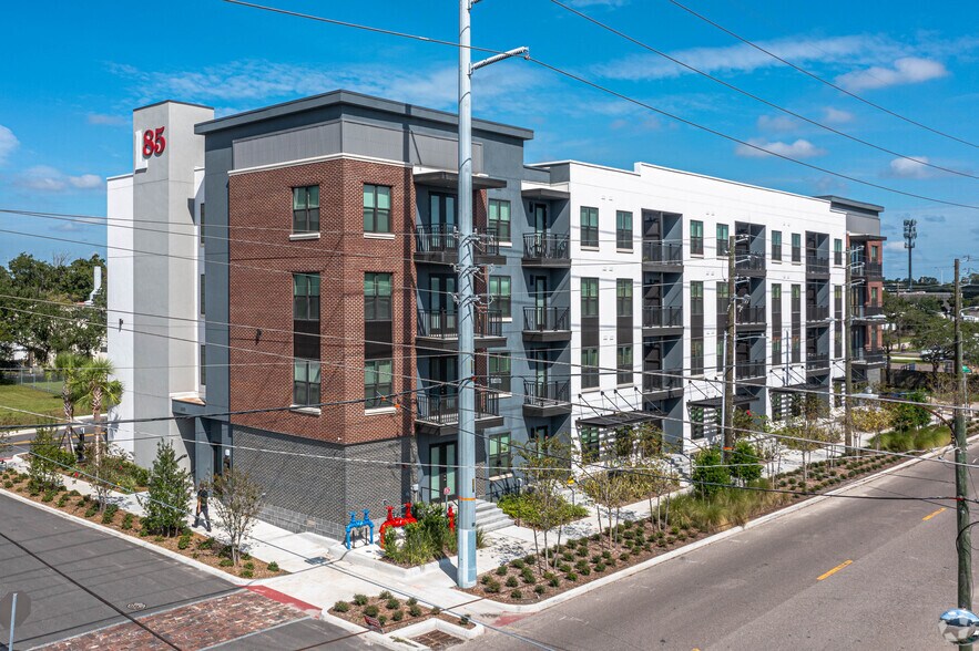 2409 E 2nd Ave, Tampa, FL à louer - Photo de l’immeuble – Image 3 sur 16