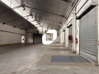 Plus de détails pour Local commercial, Local d'activités à louer