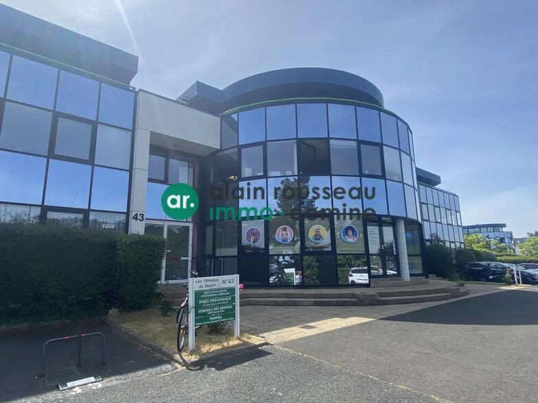 Bureau dans Angers à vendre - Photo de l’immeuble – Image 1 sur 7