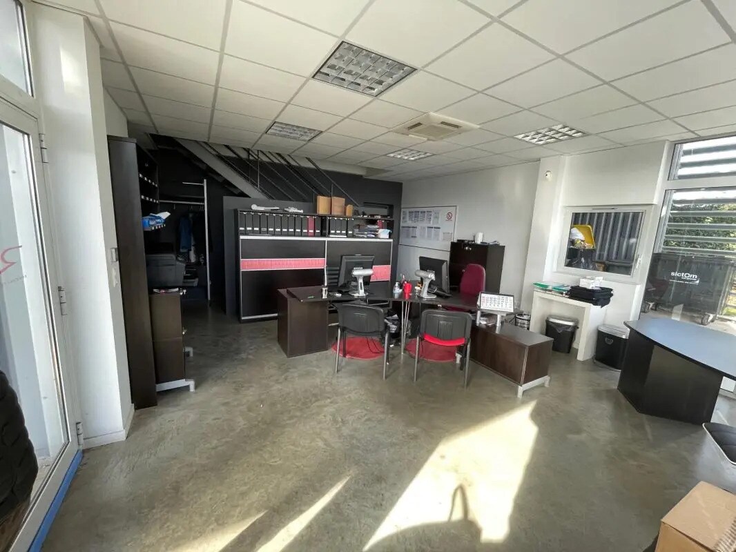 Local d'activités dans Langon à vendre Photo intérieure– Image 1 sur 8