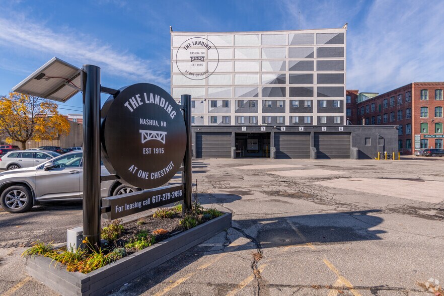 1 Chestnut St, Nashua, NH à louer - Photo de l’immeuble – Image 3 sur 14