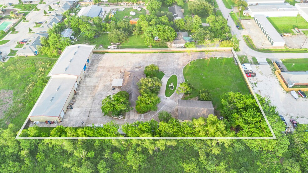 2701 Charles Ln, Sugar Land, TX à vendre - Photo de l’immeuble – Image 2 sur 10