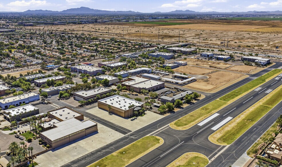 4180 W Kitty Hawk Way, Chandler, AZ à vendre - Photo de l’immeuble – Image 2 sur 12