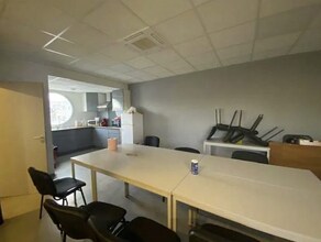 Local d’activités dans Aix-en-Provence à louer Photo intérieure– Image 2 sur 4