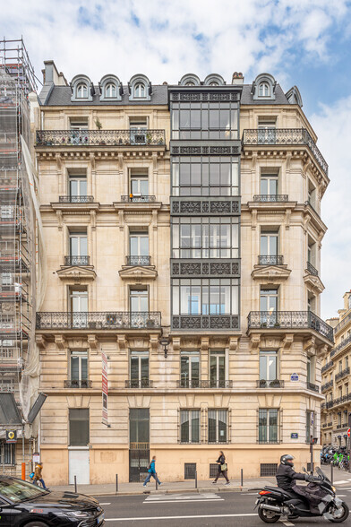 Bureau dans Paris à louer - Photo de l’immeuble – Image 2 sur 3